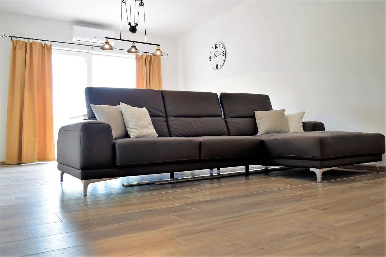 Apartments Villa Kristina ซูเปทาร์สกา ดรากา ภายนอก รูปภาพ