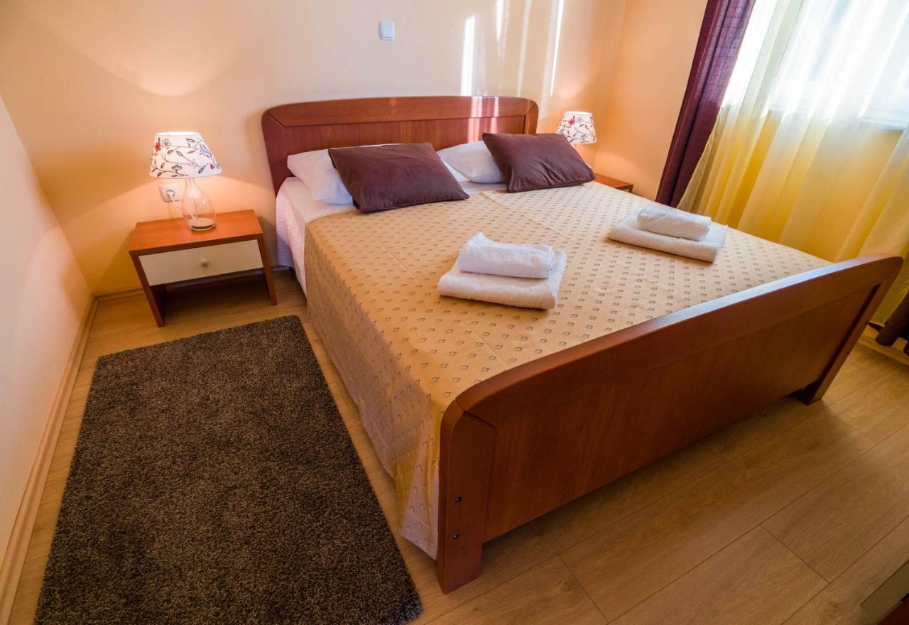 Apartments Villa Kristina ซูเปทาร์สกา ดรากา ภายนอก รูปภาพ